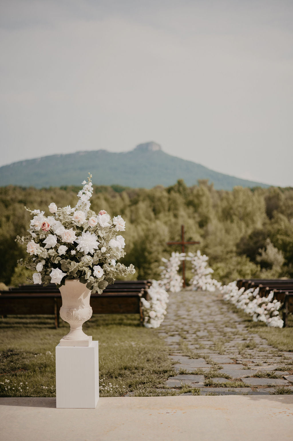 Eleonora Floral Urns - Rental