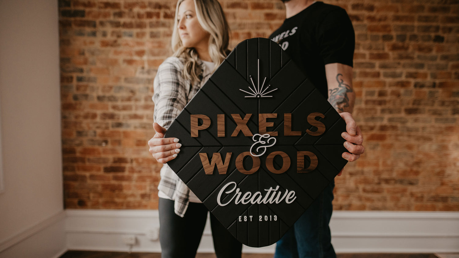 name tags – Pixels and Wood