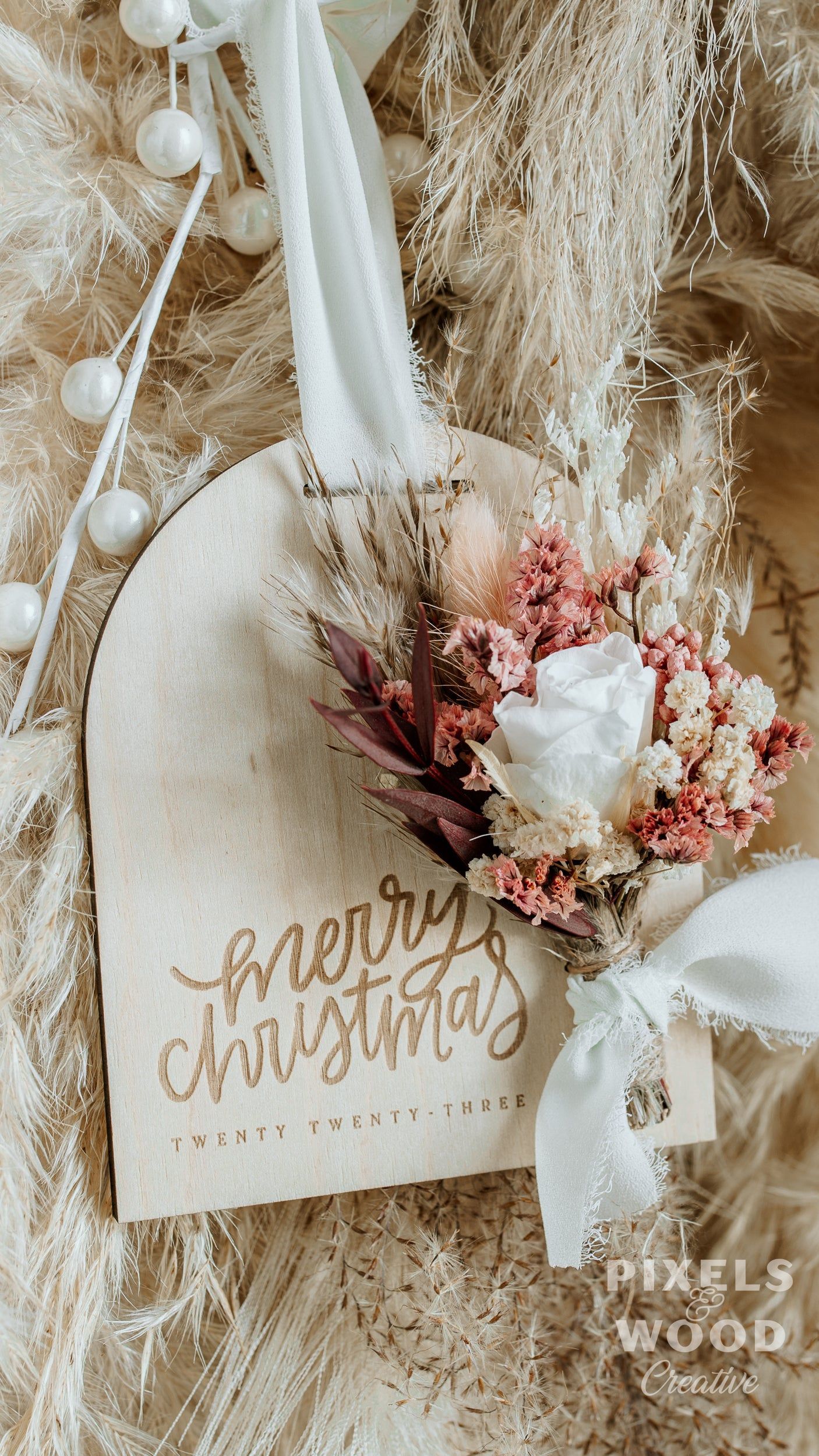 Dried Floral Wood Ornament- Merry Christmas