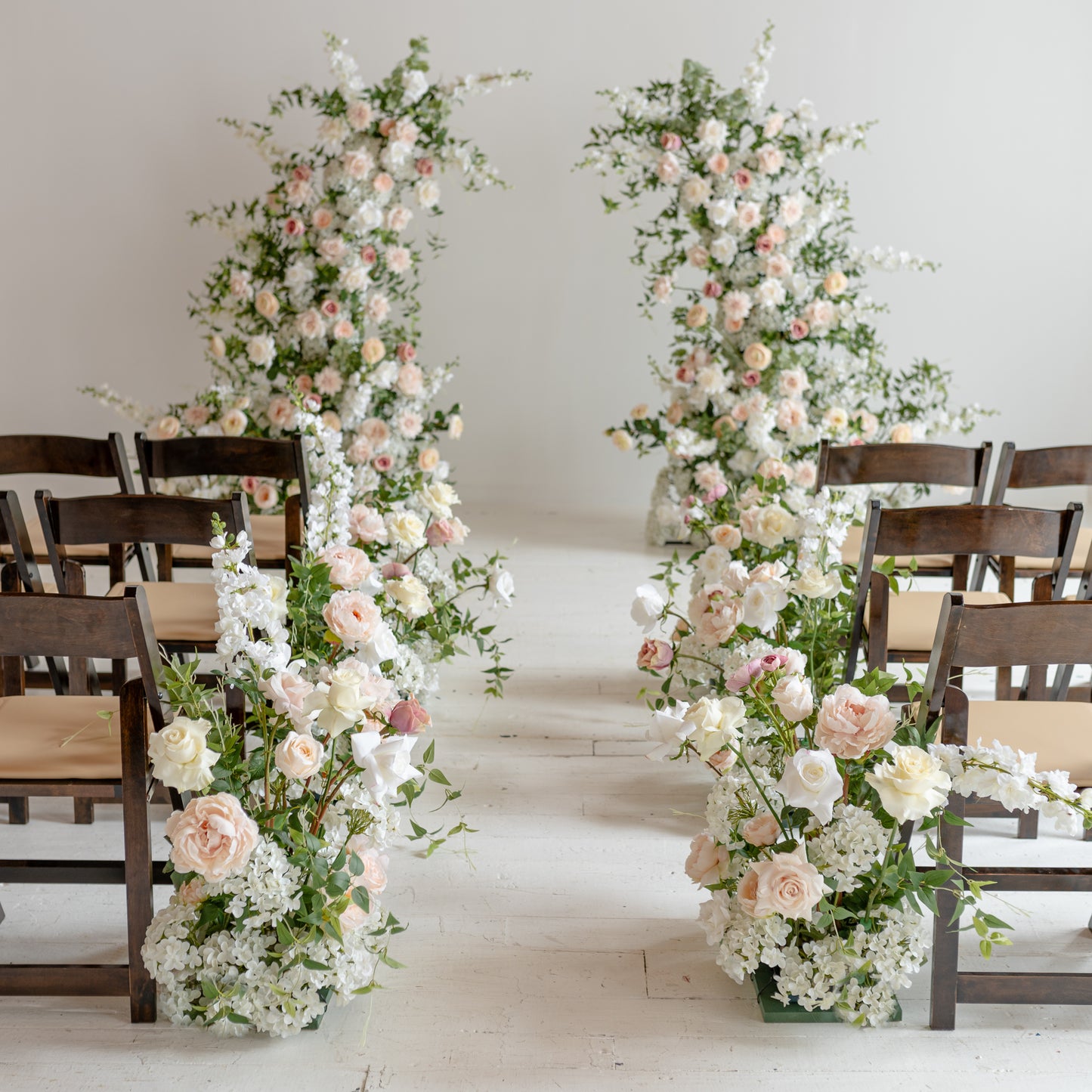 Eleonora Aisle Flowers - Rental