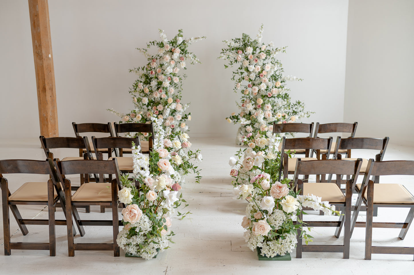 Eleonora Aisle Flowers - Rental