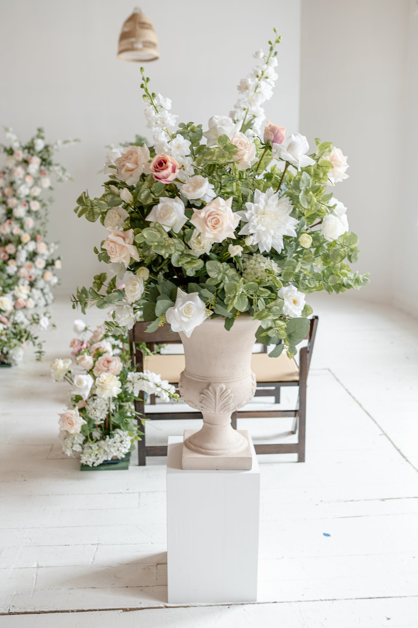 Eleonora Floral Urns - Rental